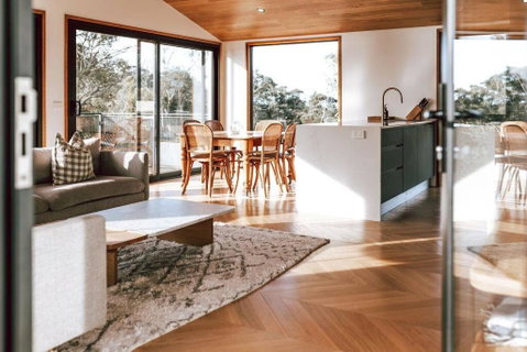 B E R T I E - Central Bicheno - Kingaroy Accommodation 0