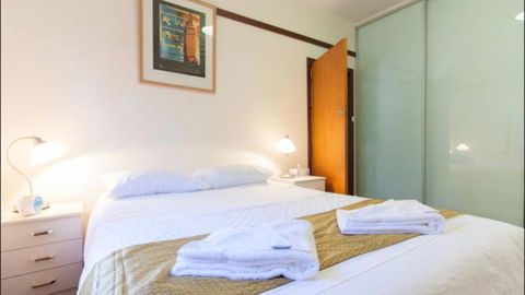 B4 Crawley Apartment 1 BRM & Sleepout Near UWA - Kingaroy Accommodation 0