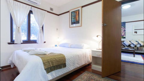 B4 Crawley Apartment 1 BRM & Sleepout Near UWA - Kingaroy Accommodation 1
