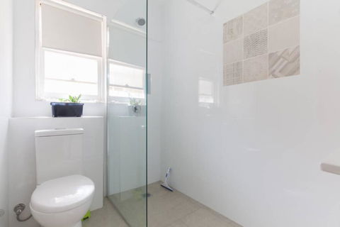 B5 Crawley Apartment 1 BRM & Sleepout Near UWA - Kingaroy Accommodation 4