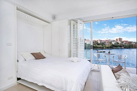 BADEN - Absolute Water Front Sydney Harbour Studio - Kingaroy Accommodation 3