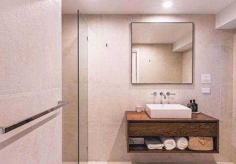 BAY PROPERTIES . Bridgewood - Kingaroy Accommodation 4