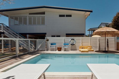BAY PROPERTIES . The Sailor Shack - Kingaroy Accommodation 0