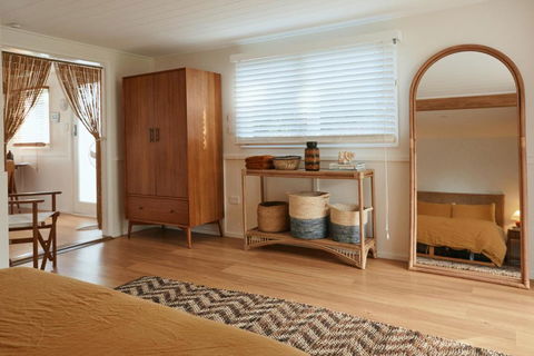 BAY PROPERTIES . The Sailors Bungalow - Kingaroy Accommodation 4