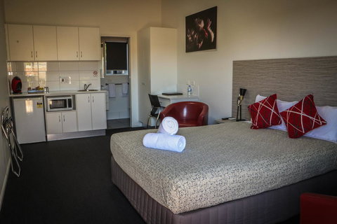 Emerald Park Motel - Kingaroy Accommodation 6