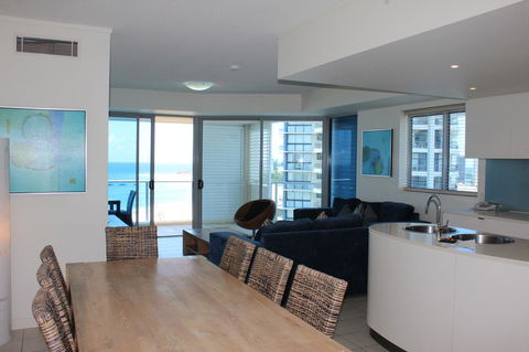 Blue C Coolangatta - Kingaroy Accommodation 32