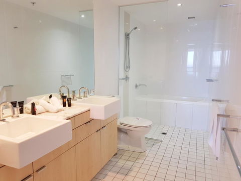 Blue C Coolangatta - Kingaroy Accommodation 10
