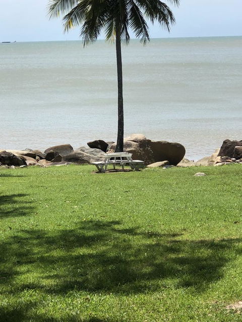 Cairns Beach House Our Oasis - Kingaroy Accommodation 5