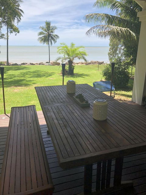 Cairns Beach House Our Oasis - Kingaroy Accommodation 39