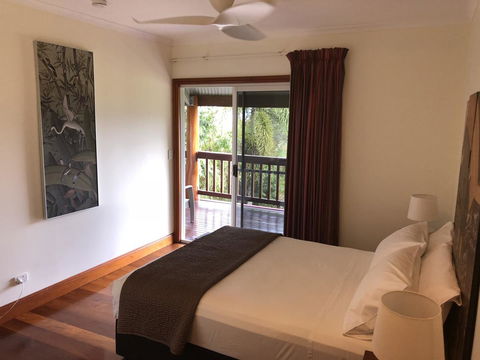 Daintree Manor B&B - Kingaroy Accommodation 1