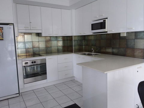Hibiscus On The Beach - Kingaroy Accommodation 8