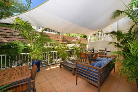 Port Douglas Apartments - Adults Only Oasis - Kingaroy Accommodation 4