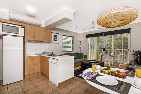 Port Douglas Apartments - Adults Only Oasis - Kingaroy Accommodation 15