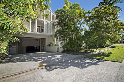 Port Douglas Apartments - Adults Only Oasis - Kingaroy Accommodation 43