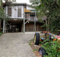 Five Bimba Tractor House - Kingaroy Accommodation