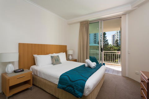 Maldives Resort Main Beach, Gold Coast - Kingaroy Accommodation 2