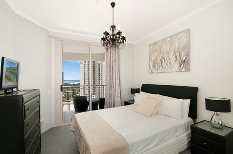 Maldives Resort Main Beach, Gold Coast - Kingaroy Accommodation 33