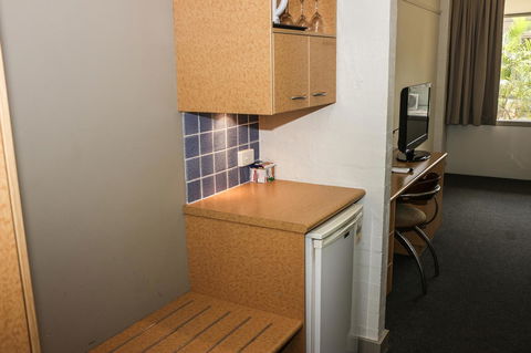 Salisbury Hotel Motel - Kingaroy Accommodation 14