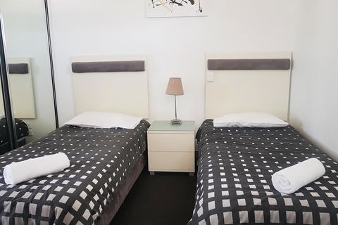 Hinchinbrook Holiday Apartments - Kingaroy Accommodation 12