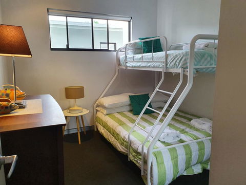 Hinchinbrook Holiday Apartments - Kingaroy Accommodation 20