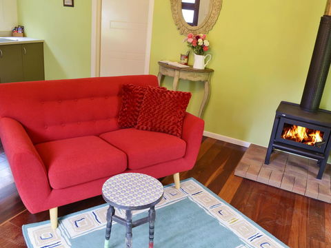 Apple Tree Cottage Montville - Kingaroy Accommodation 17