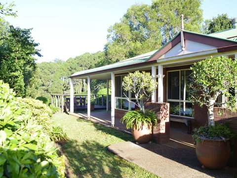 Apple Tree Cottage Montville - Kingaroy Accommodation 1