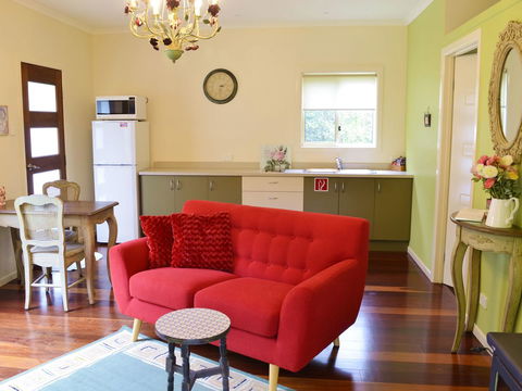 Apple Tree Cottage Montville - Kingaroy Accommodation 16