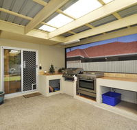 Ocean Wave - Kingaroy Accommodation