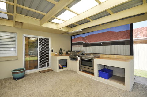 Ocean Wave - Kingaroy Accommodation 0