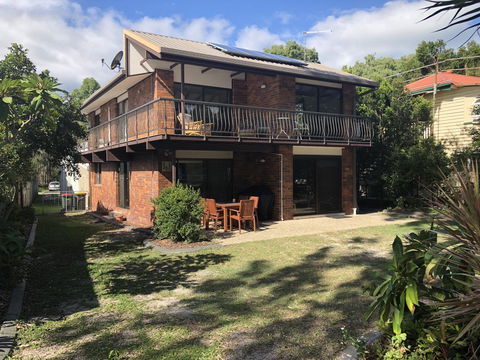 Bribie Beach House - Kingaroy Accommodation 5