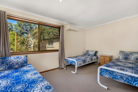 Bribie Beach House - Kingaroy Accommodation 12
