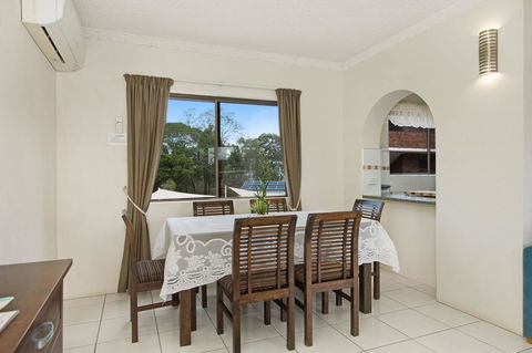 Waterviews,Pool, Wifi Its All Here !- Welsby Pde, Bongaree - Kingaroy Accommodation 10