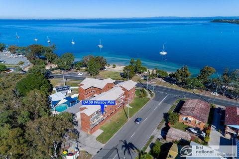 Waterviews,Pool, Wifi Its All Here !- Welsby Pde, Bongaree - Kingaroy Accommodation 1
