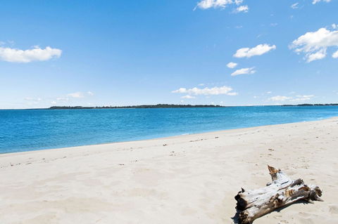 Quiet Location Across From Waterfront - South Esp, Bongaree - Kingaroy Accommodation 18