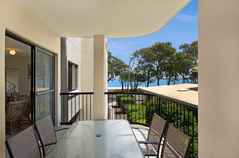 Quiet Location Across From Waterfront - South Esp, Bongaree - Kingaroy Accommodation 9