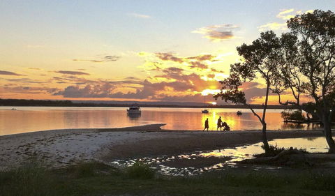 Quiet Location Across From Waterfront - South Esp, Bongaree - Kingaroy Accommodation 6