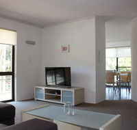 Close to Surf Beach Surf Club Hotel and Shops - Boyd St Woorim - Kingaroy Accommodation