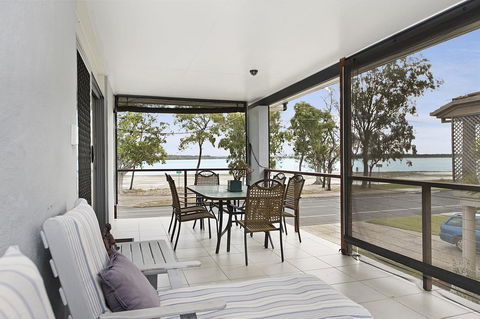 Fishing And Swimming At Your Doorstep - Sylvan Beach Esp, Bellara - Kingaroy Accommodation 5
