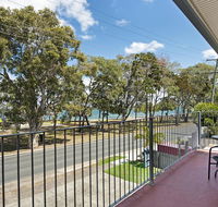 First floor unit close to shops park and waterfront - Kingaroy Accommodation