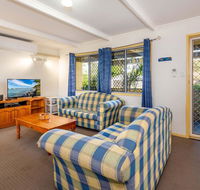 Pet Friendly Cottage in the Heart of Bribie - Wirraway St Bongaree - Kingaroy Accommodation