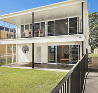 Waterfront Retreat with room for a boat - Welsby Pde Bongaree - Kingaroy Accommodation
