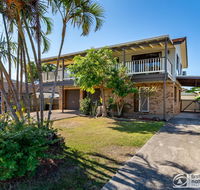 Family Holiday Haven on Boronia 100m to Beach - Kingaroy Accommodation