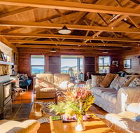 Palana Beach House - Kingaroy Accommodation