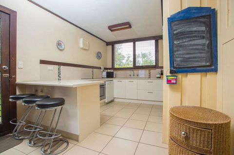 'Banksia 7' Marine Parade - Kingaroy Accommodation 1