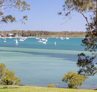 'Corlette Waterfront' 2/44 Danalene Parade - Waterfront Luxury WIFI Aircon Boat Parking - Kingaroy Accommodation