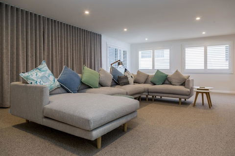 'Salt & Light' Mollymook - Kingaroy Accommodation 2