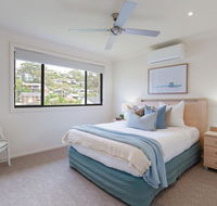 'Sandy Point Haven' 21a Sandy Point Rd - Stylish Haven with WIFI Air conditioning  Water views - Kingaroy Accommodation
