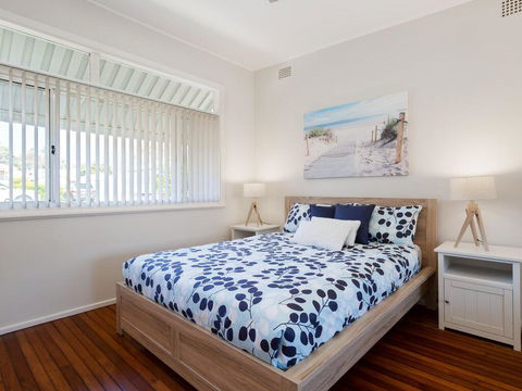 'Shoalz', 28 Rigney Street - Renovated Pet Friendly Cottage & Boat Parking - Kingaroy Accommodation 1