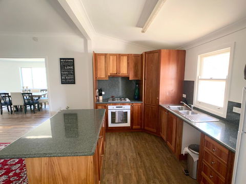 'The Wattles' - True Country Escape Near Wineries - Borenore - Kingaroy Accommodation 1
