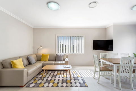 'Tween Bays', Ocean Beach Road, 3/39 - Kingaroy Accommodation 1